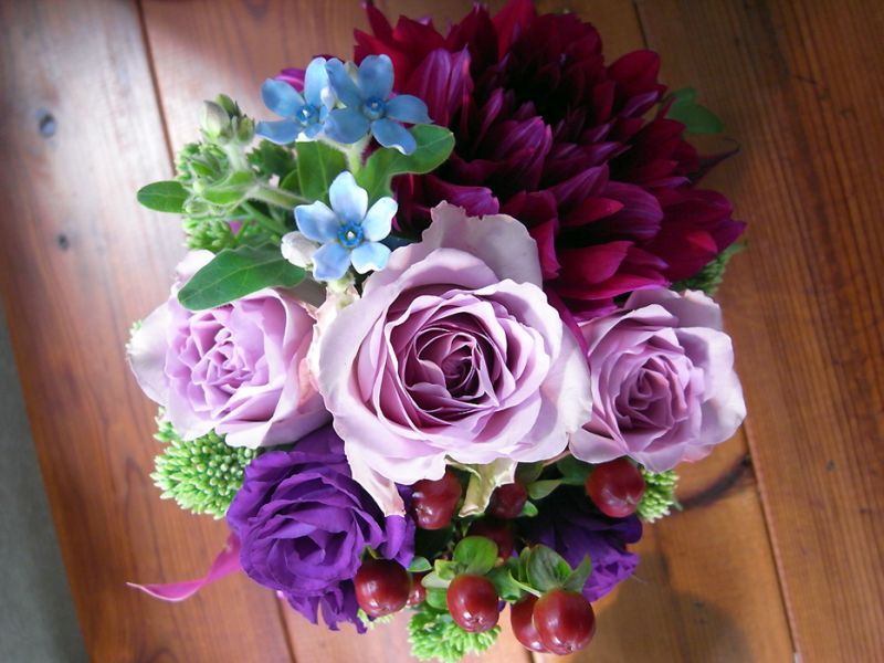 敬老の日は紫のバラを使ったアレンジ プレゼント 全国発送可 長寿 尊敬の花言葉を持つバラギフト