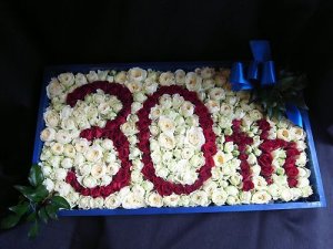 画像1: 楽屋花　ボックスフラワー30ｔｈ (1)