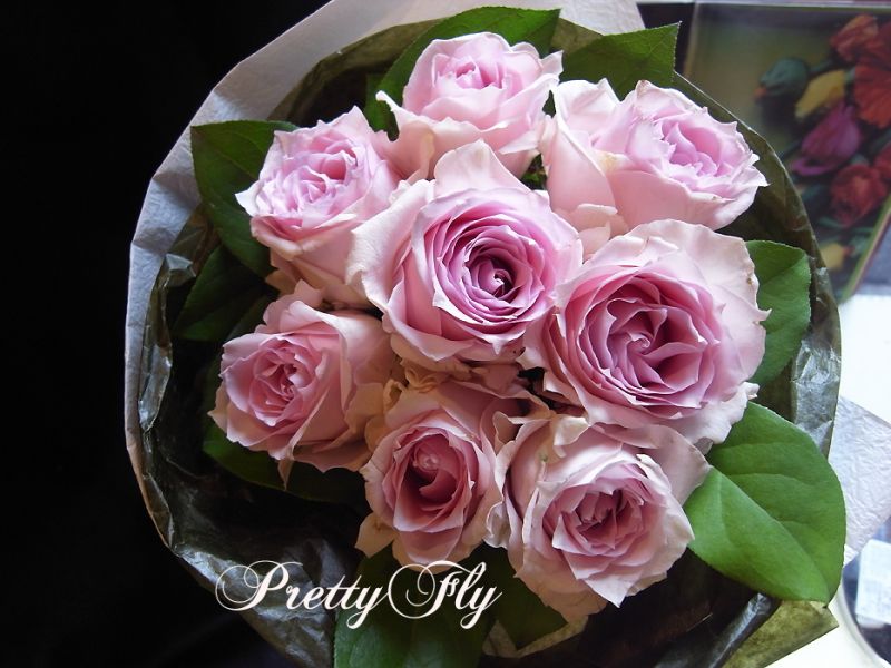 バラの花束をプレゼント ピンクのバラ 赤いバラ 紫のバラをお届けします